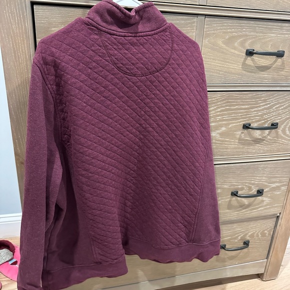 L.L.BEAN - Women's Quilted Quarter-Zip Pullover Deep Wine 2x - Picture 3 of 4
